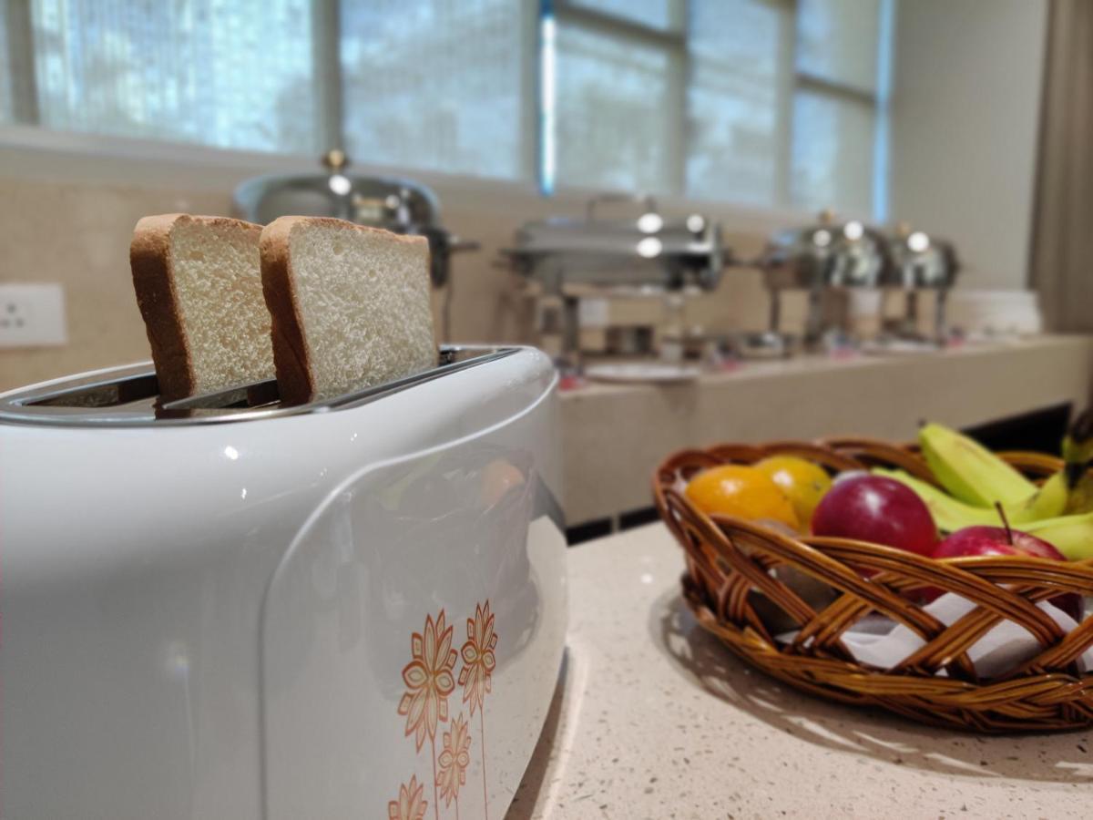 Park Iris Hotels, Bharathi Nagar Vijayawada Ngoại thất bức ảnh
